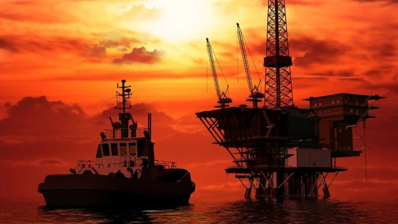 Benzinin Fiyatı Bi’ Tık Düştü!