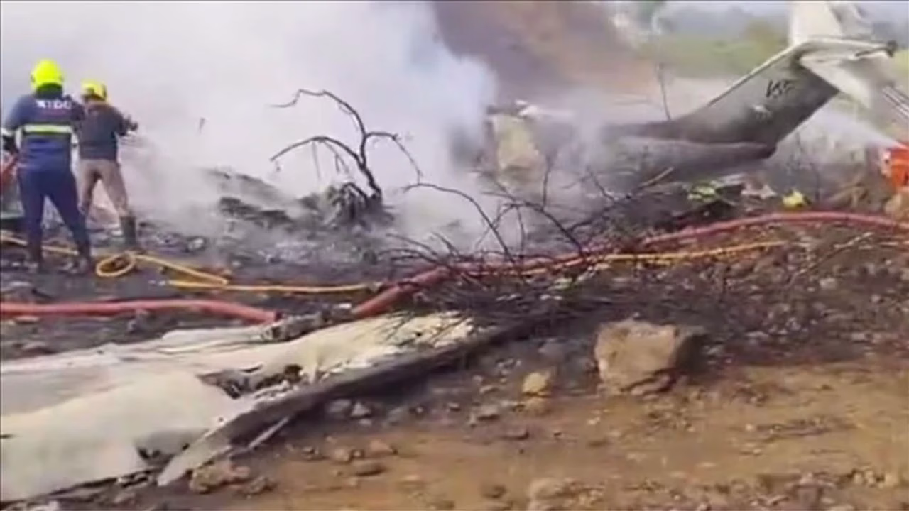 thumbs b c d3576107449e69c5f2ed25268a9b121f