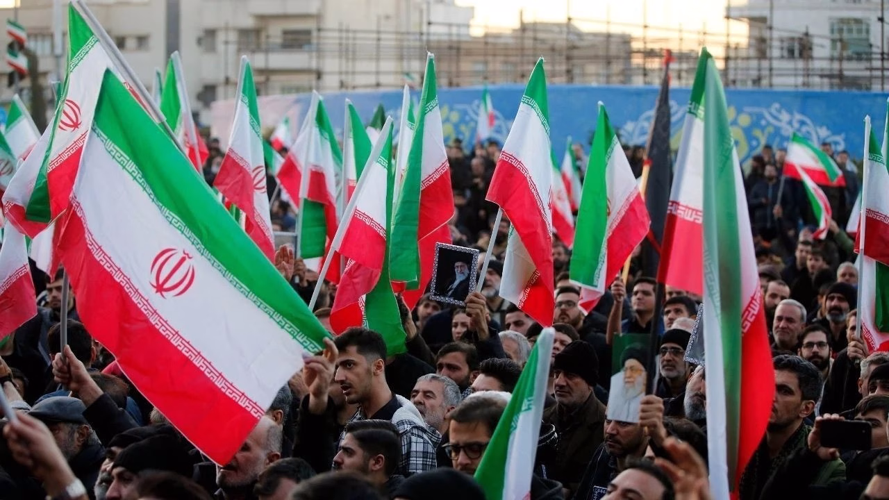 İran’da İşler Karıştı: Hamaney Gidince Koltuk Kimin Olacak?