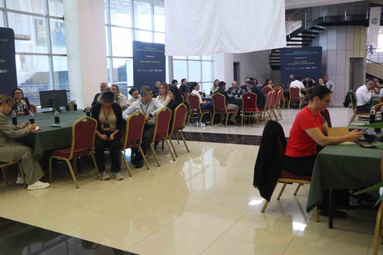 Adana’da Sıfır Atık Seferberliği Başladı Adana’da Sıfır Atık Seferberliği Başladı