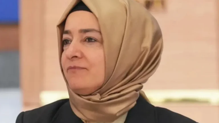 Ak Parti'de Fatma Betül Sayan Kaya'nın İzleri Silindi
