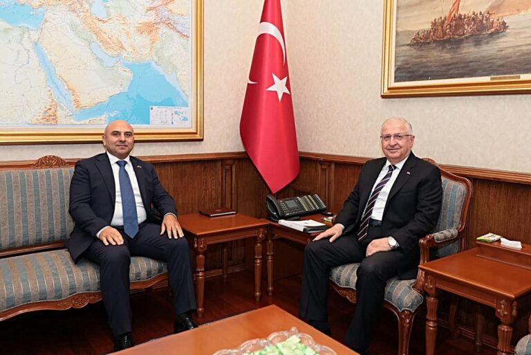 Ankara'da Kritik Kabul: Güler Ve Aslanov Bir Arada