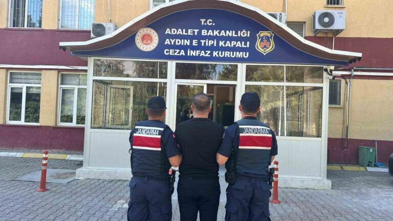 Aydın’da Firari Fetö Hükümlüsü Kıskıvrak Yakalandı Aydın'da Firari Fetö Hükümlüsü Kıskıvrak Yakalandı