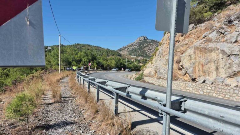 Datça’da Feci Kaza: Takla Atan Araç Can Aldı Datça'da Feci Kaza: Takla Atan Araç Can Aldı