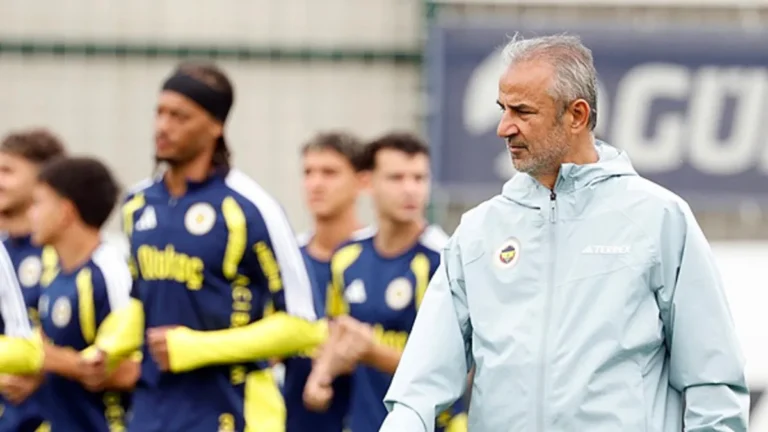 Fenerbahçe'de Rizespor Hazırlığı Salona Taşındı