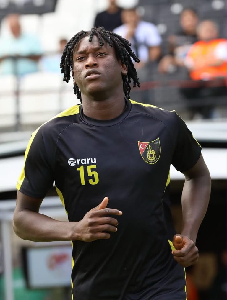 Genç Futbolcu Mendy Kalp Krizi Şüphesiyle Yoğun Bakımda
