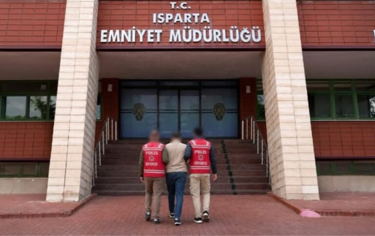 Isparta'da 17 Yıllık Cezası Olan Firari Enselendi