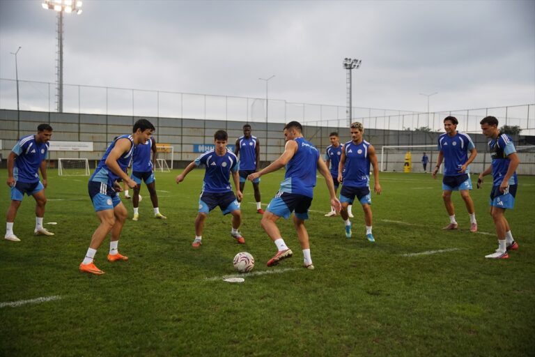 Karadeniz Ekibi Fenerbahçe Derbisine Kilitlendi