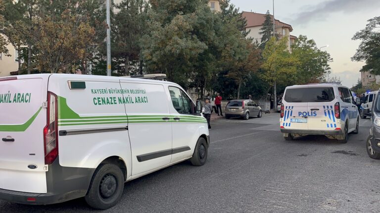 Kayseri’de Feci Kaza: Küçük Bisikletli Hayatını Kaybetti Kayseri'de Feci Kaza: Küçük Bisikletli Hayatını Kaybetti