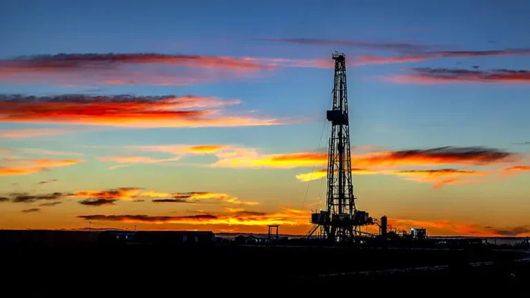 Küresel Piyasalarda Petrol Ve Tahvil Depremi Küresel Piyasalarda Petrol Ve Tahvil Depremi