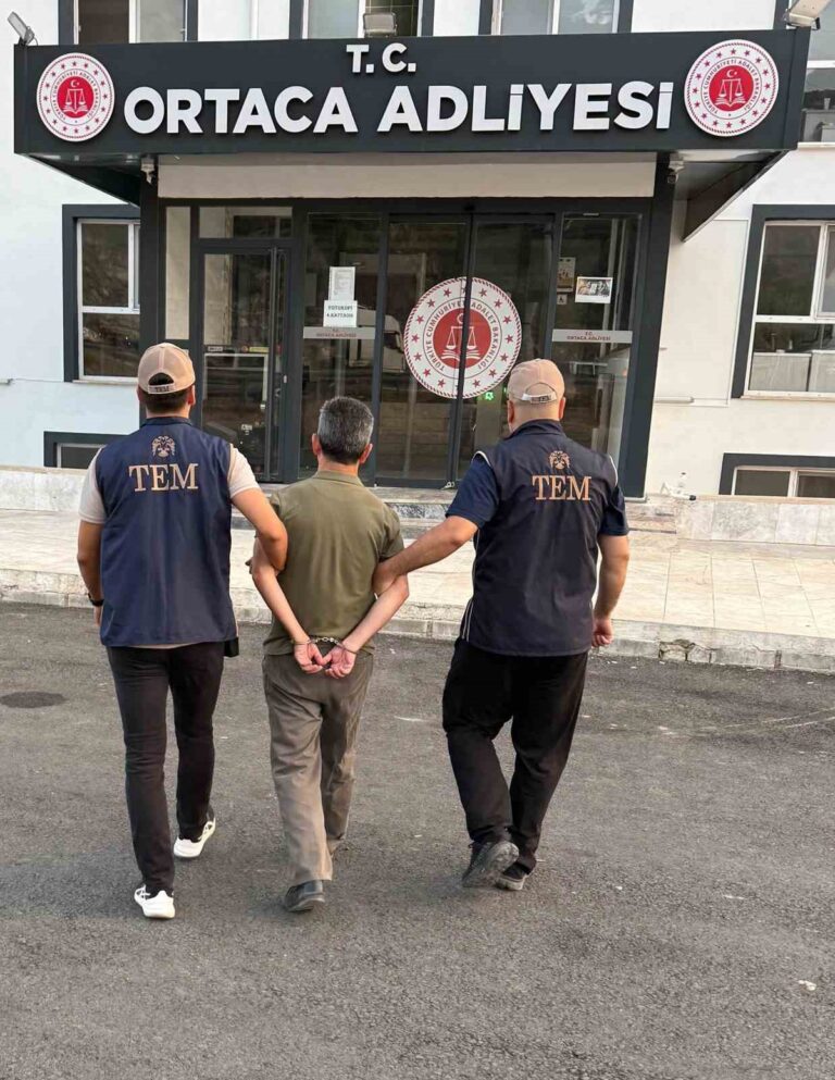 Muğla'da Firari Fetö Üyesi Eski Öğretmen Yakalandı