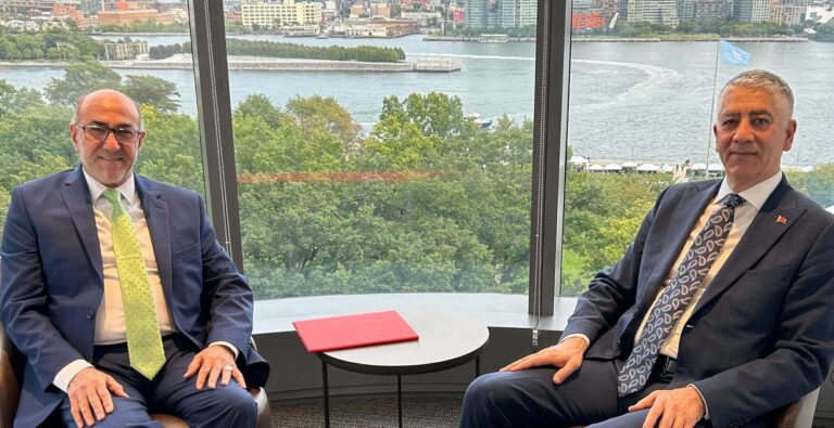 New York'ta Kritik Görüşme: Türk Ve Müslüman Toplumu Ele Alındı