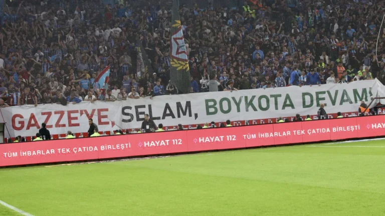 Papara Park'ta Tarihi Galibiyet Ve Gazze Mesajı
