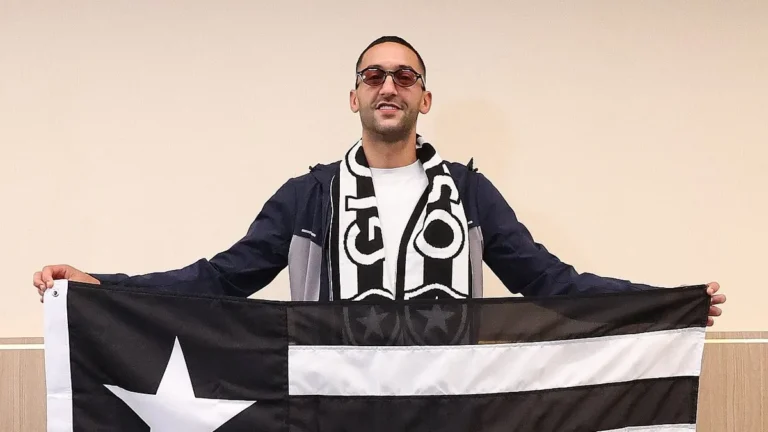 Hakim Ziyech Brezilya Yolcusu: Yeni Takımı Belli Oldu Hakim Ziyech Brezilya Yolcusu: Yeni Takımı Belli Oldu