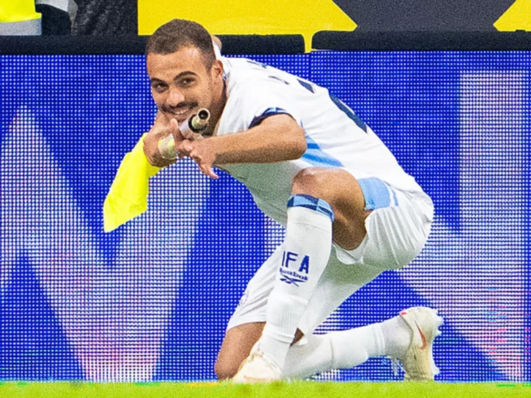 Sahada Skandal Hareket: İsrailli Futbolcu Atıldı