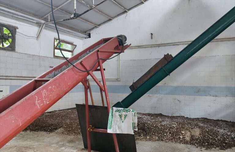 Sakarya'da Kaçak Üretime Büyük Darbe: 3 Ton İmha Edildi
