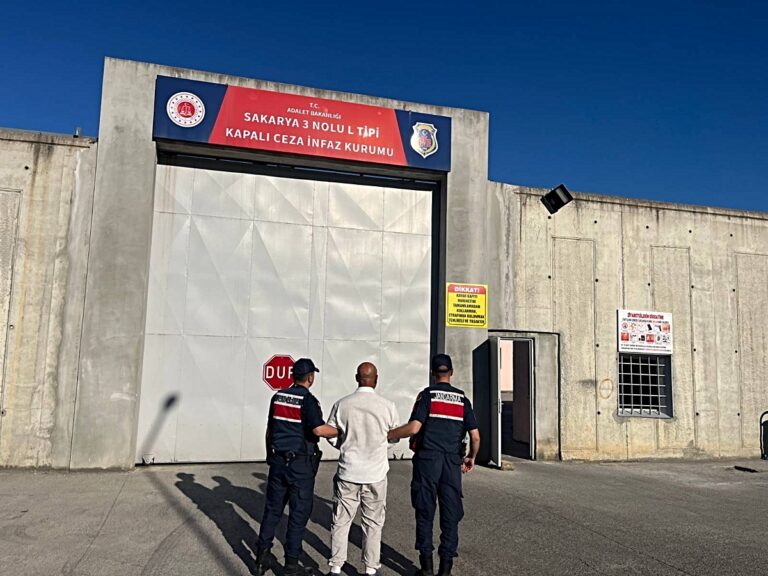 Sakarya'da Zehir Tacirlerine Büyük Darbe: 4 Tutuklu