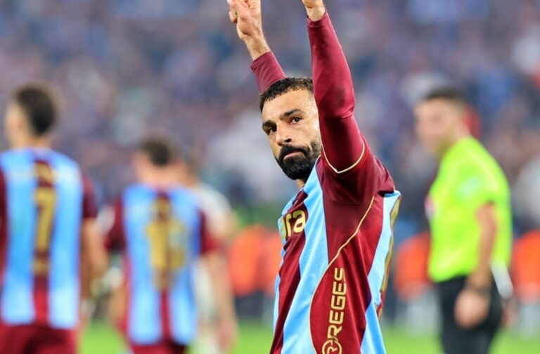 Salah’tan Derbide Tarihi Şov: Aslan’ı Tek Başına Yıktı Salah’tan Derbide Tarihi Şov: Aslan’ı Tek Başına Yıktı