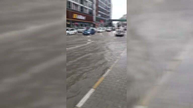 Sinop’ta Sağanak Kabusu: Yollar Göle Döndü Sinop'ta Sağanak Kabusu: Yollar Göle Döndü