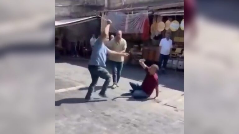 Tarihi Çarşıda Sopalı Kavga: Saldırgan Hapse Gönderildi