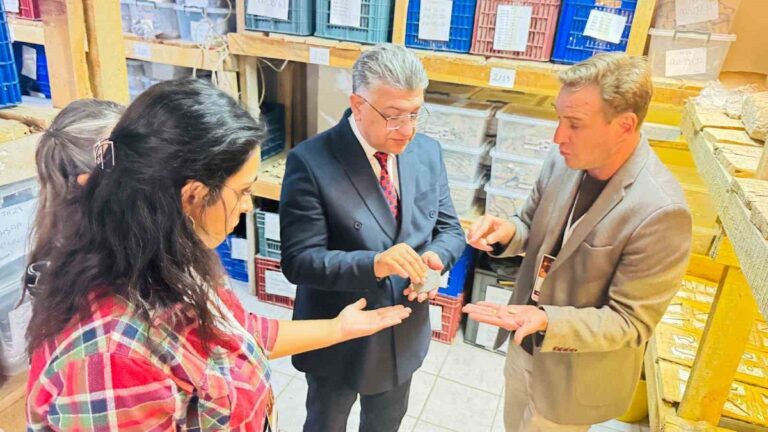 Tarihi Madenler Konferansı Tavşanlı’da Tamamlandı Tarihi Madenler Konferansı Tavşanlı'da Tamamlandı