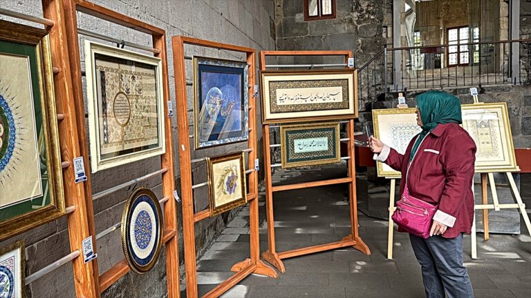 Tarihi Medresede Sanat Rüzgarı: Kadim İzler Sergisi Tarihi Medresede Sanat Rüzgarı: Kadim İzler Sergisi