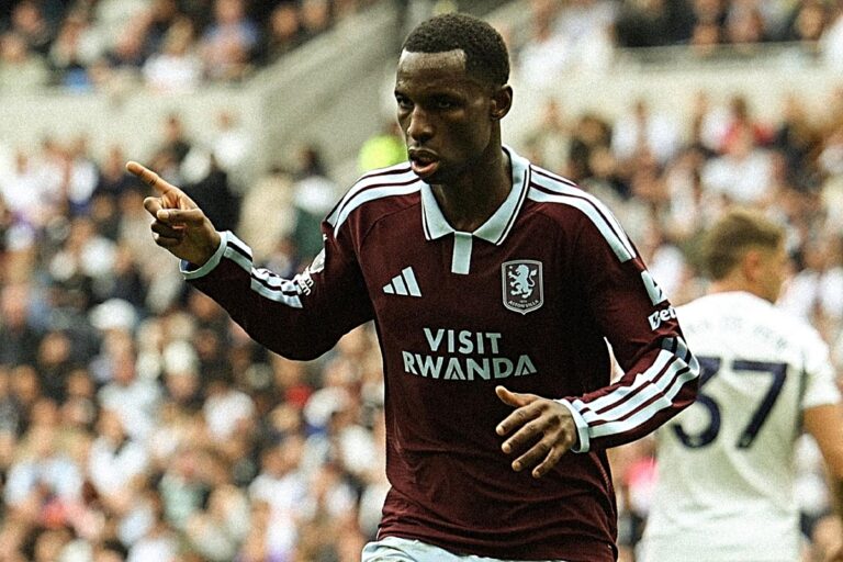 Tottenham Kabusu Sürüyor: Aston Villa Deplasmanda Güldü Tottenham Kabusu Sürüyor: Aston Villa Deplasmanda Güldü