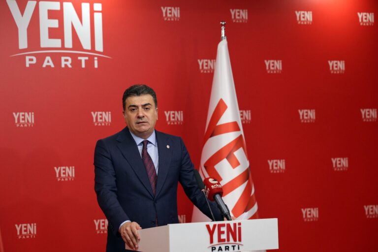 Yeni Parti'de Büyük Demokrasi Şöleni Başlıyor