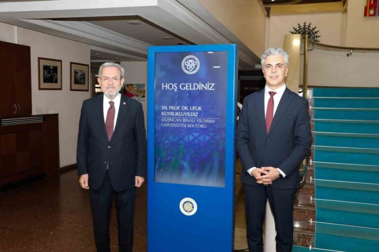 Akademide Güç Birliği: Rektör Kuyrukluyıldız Ankara'da