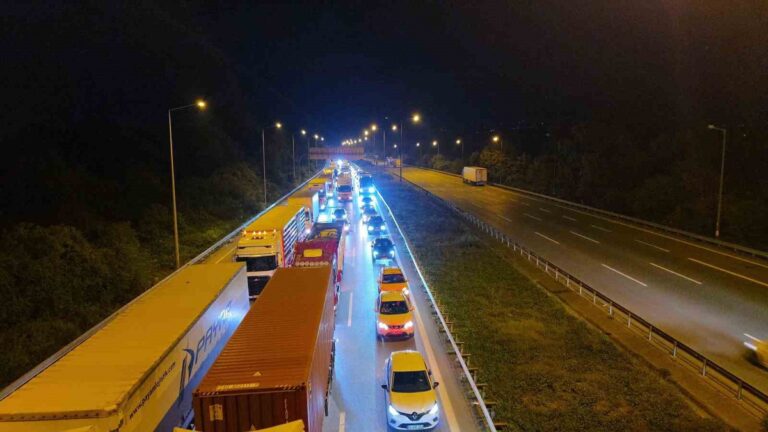 Anadolu Otoyolu'nda Kimyasal Alarmı: Yol Kapandı