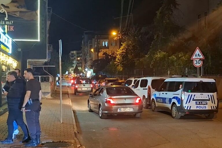 Bafra'da Gençlerin Kavgası Kanlı Bitti: 1 Yaralı