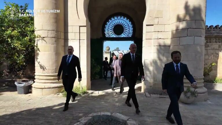 Bakan Ersoy'dan Malta'da Kritik Turizm Çıkartması