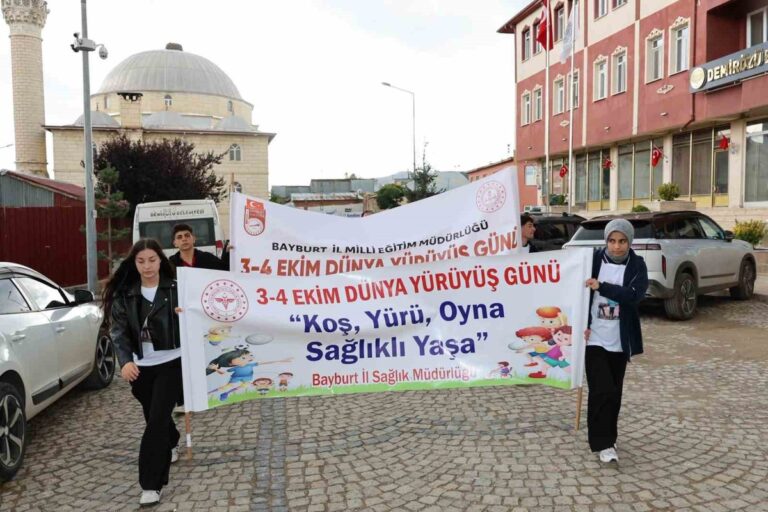 Bayburt’ta Meme Kanseri İçin Hayati Yürüyüş Bayburt'ta Meme Kanseri İçin Hayati Yürüyüş