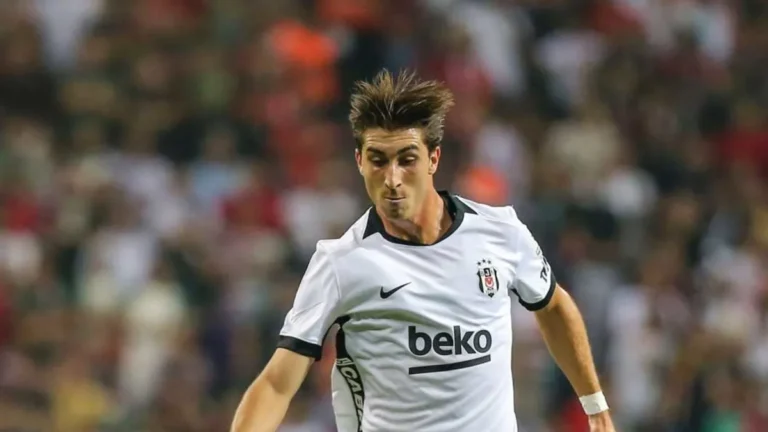 Beşiktaş’ta Orta Saha Değişiyor: Orkun Kökçü Yok Beşiktaş'ta Orta Saha Değişiyor: Orkun Kökçü Yok