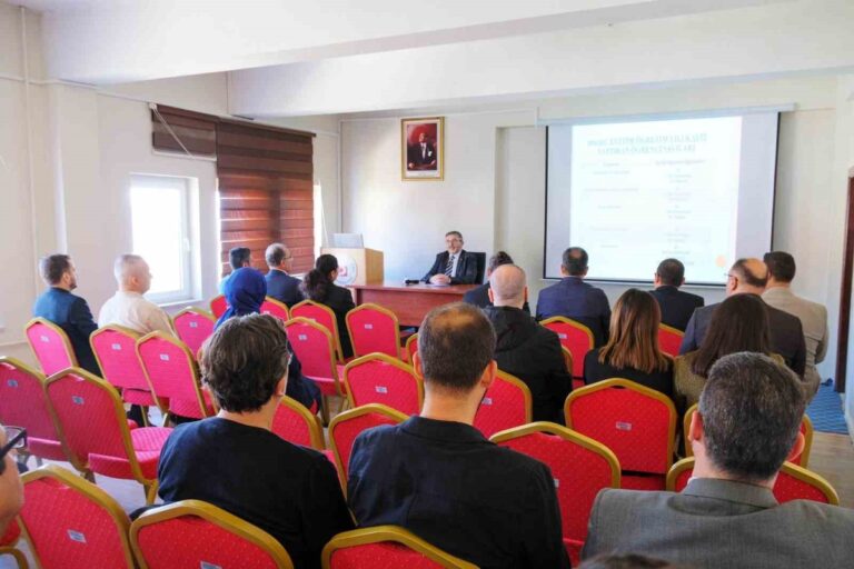 Bşeü’de Eğitim Devrimi: Yapay Zekâ Dönemi Başlıyor Bşeü'de Eğitim Devrimi: Yapay Zekâ Dönemi Başlıyor