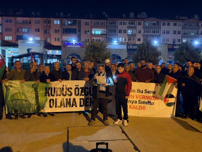 Çankırı’da Gazze İçin Dev Protesto: Soykırıma Lanet Çankırı'da Gazze İçin Dev Protesto: Soykırıma Lanet