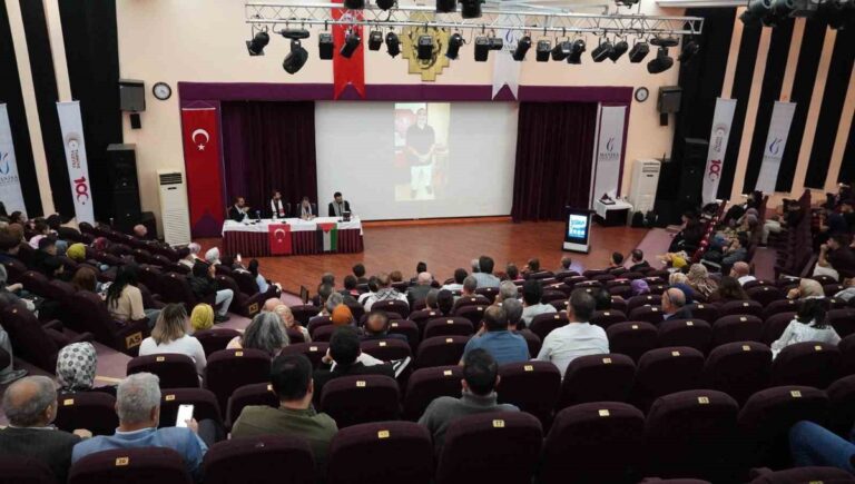 Dokuz Şehirde Gazze İçin Ortak Vicdan Buluşması Dokuz Şehirde Gazze İçin Ortak Vicdan Buluşması