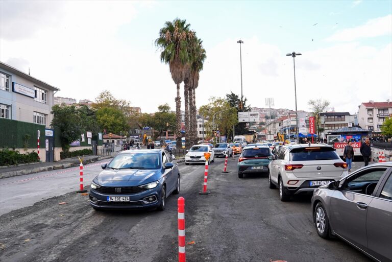 Eyüpsultan'da İski Çalışması Trafiği Felç Etti