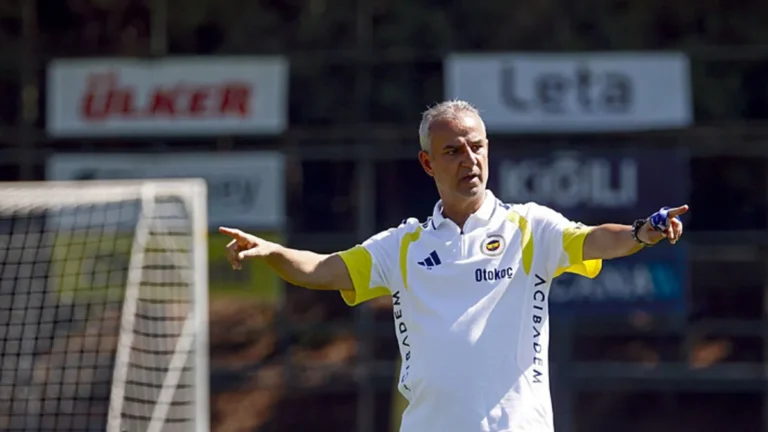 Fenerbahçe’de Duran Top Devrimi: İsmail Kartal Düğmeye Bastı Fenerbahçe'de Duran Top Devrimi: İsmail Kartal Düğmeye Bastı