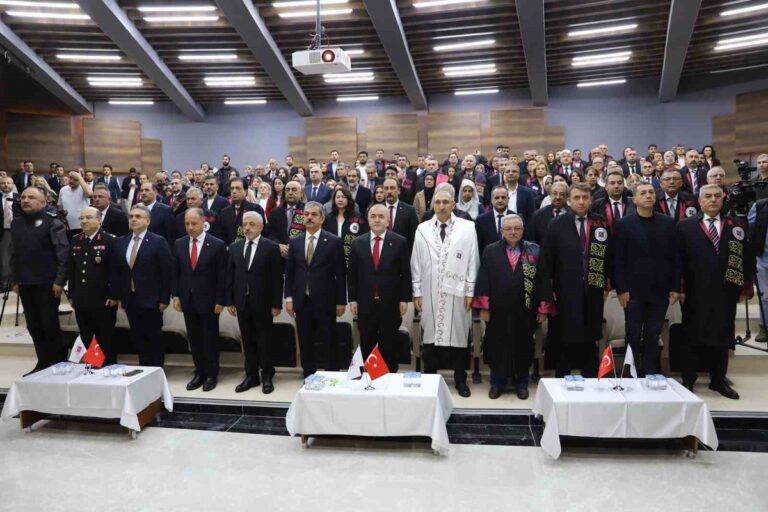 Fırat Üniversitesi'nde Yeni Akademik Yıl Heyecanı