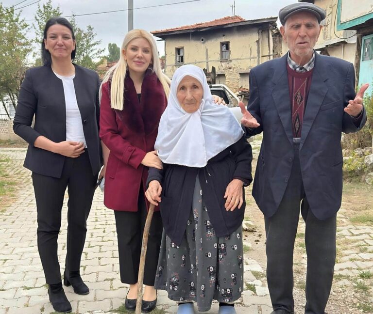 Kaymakam Yıldırım'dan Yaşlı Çifte Vefa Ziyareti