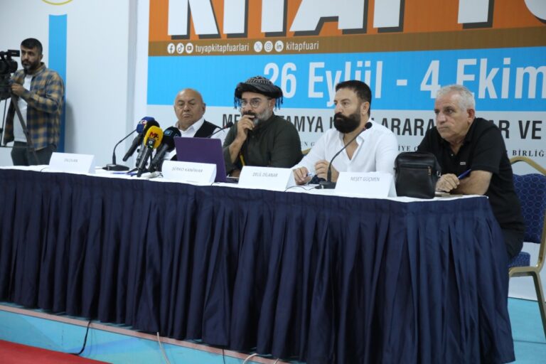Kürt Müziğinin Efsanesi Aram Tigran Diyarbakır’da Kürt Müziğinin Efsanesi Aram Tigran Diyarbakır'da