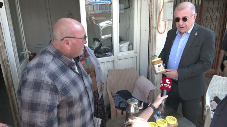 Manavgat Esnafından Ümit Özdağ’a Acı Reçete Manavgat Esnafından Ümit Özdağ'a Acı Reçete