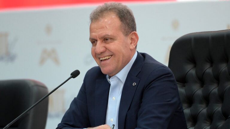 Mersin’de Dev Operasyon: Vahap Seçer Gözaltına Alındı Mersin'de Dev Operasyon: Vahap Seçer Gözaltına Alındı