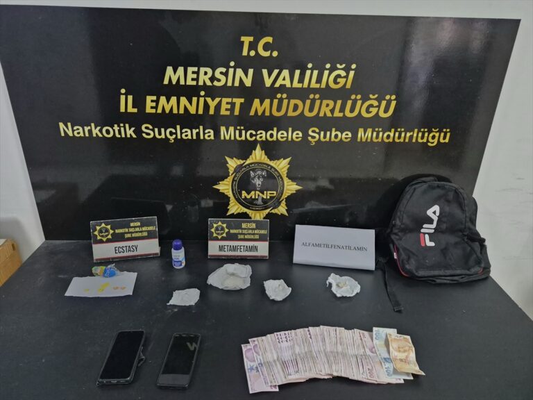 Mersin’de Torbacı Operasyonu: 4 Zehir Taciri Tutuklandı Mersin'de Torbacı Operasyonu: 4 Zehir Taciri Tutuklandı