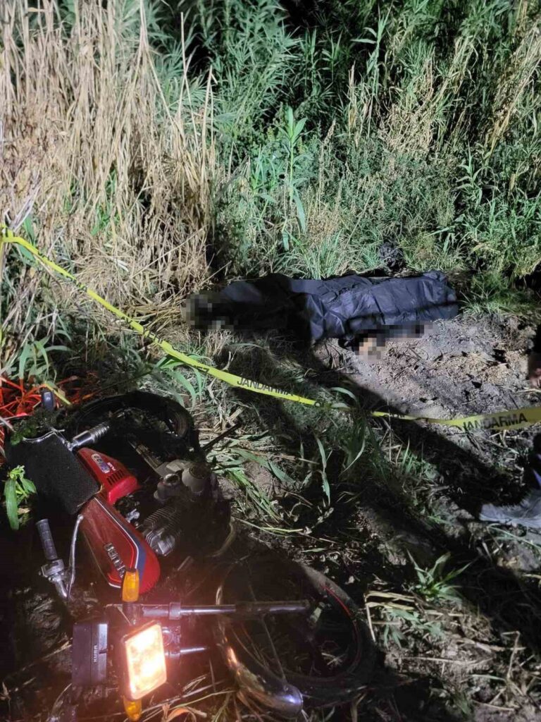 Motosikletiyle Göle Uçan Sürücü Hayatını Kaybetti Motosikletiyle Göle Uçan Sürücü Hayatını Kaybetti