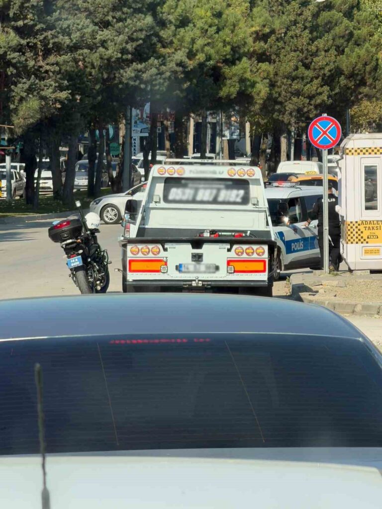 Plaka Oyunu Pahalıya Patladı: 186 Bin Lira Ceza Plaka Oyunu Pahalıya Patladı: 186 Bin Lira Ceza