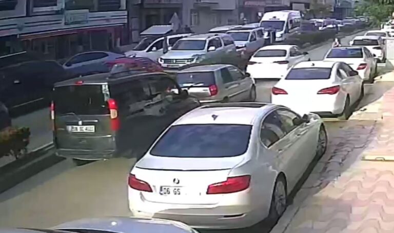 Polatlı'da Yola Fırlayan Çocuk Kazaya Sebep Oldu