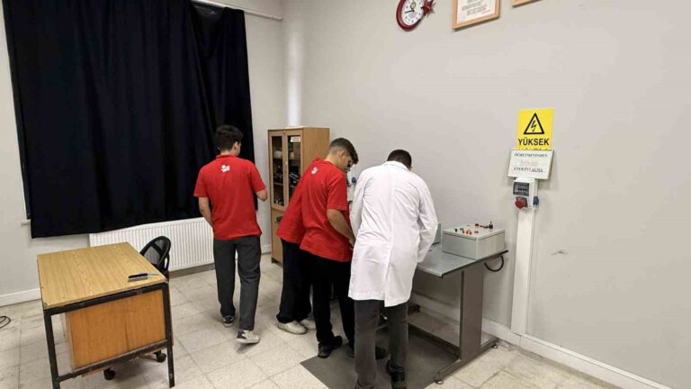 Sakaryalı Gençlerden Teknofest’te Tarihi Şampiyonluk