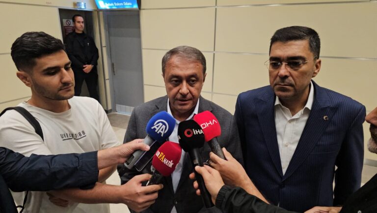 Şanlıurfa Havalimanı'nda Bomba Alarmı: Uçak Didik Didik Arandı